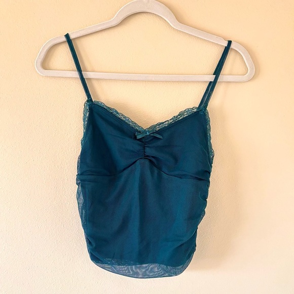 teal lace-trimmed cropped cami - Picture 1 of 4